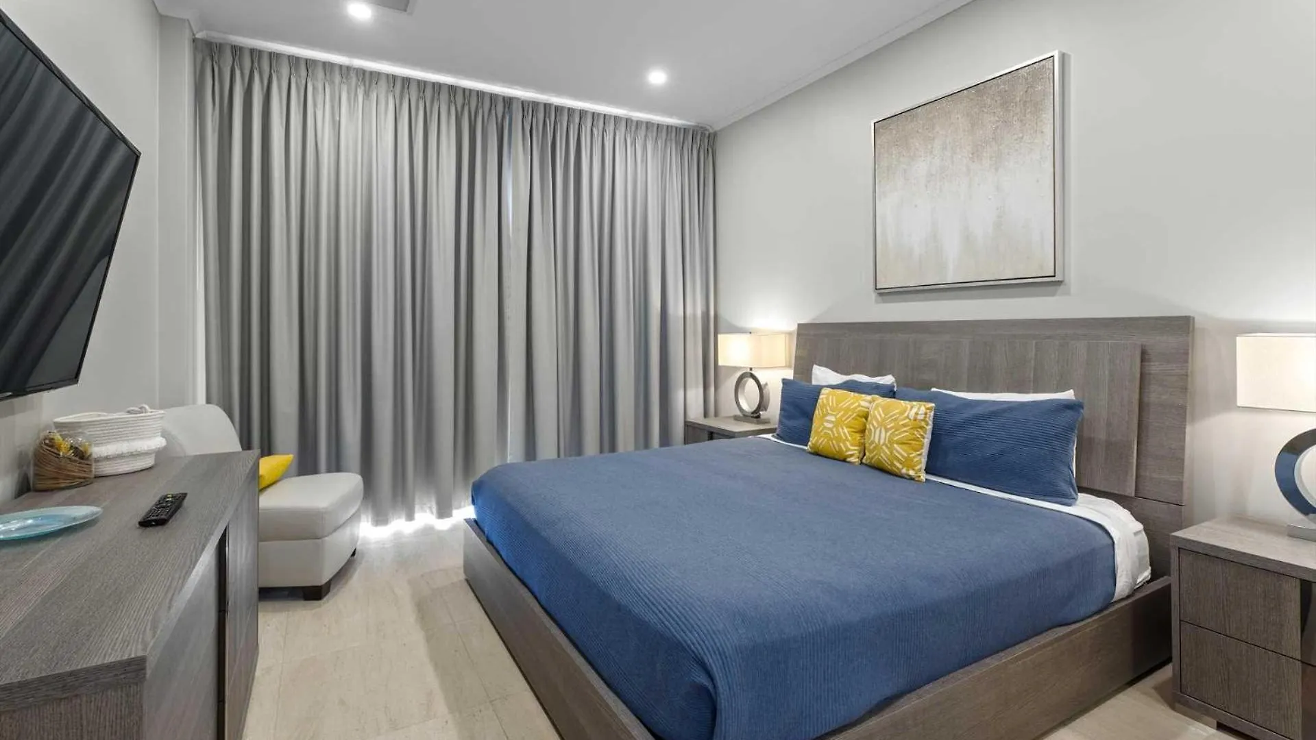פאלם ביץ' Beach View - Coastal View 2Br Condo - Lv505 ארובה